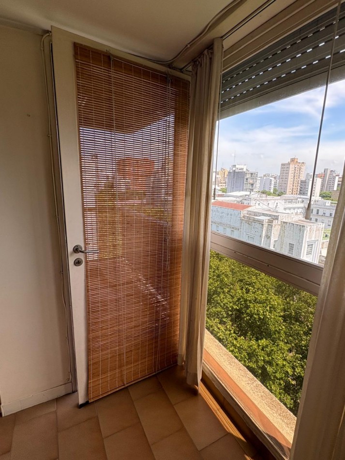 57 E 7 Y 8 - DEPARTAMENTO DE 1 DORMITORIO Y MEDIO AL FRENTE 