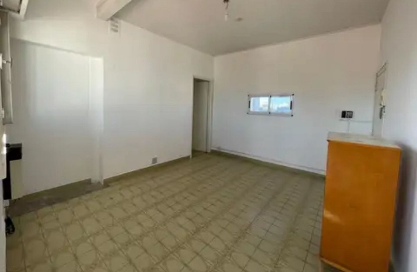 51 E/ 7 Y 8 - UN DORMITORIO CON TERRAZA PRIVADA