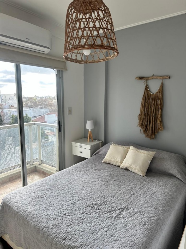 37 e/ 12 y 13 - monoambiente amueblado - con cochera - LA PLATA