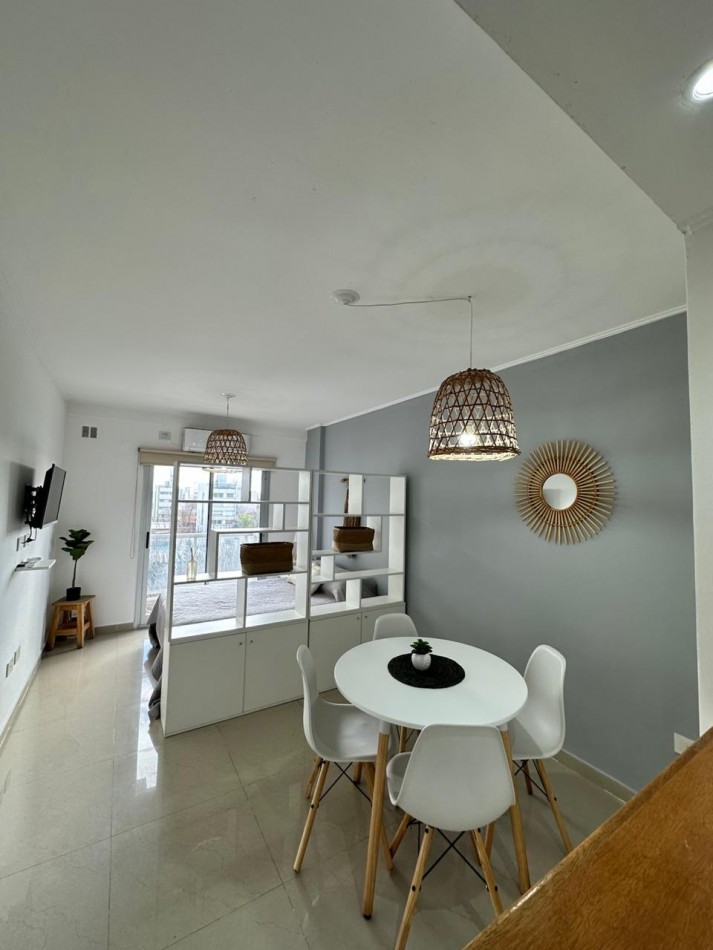 37 e/ 12 y 13 - monoambiente amueblado - con cochera - LA PLATA