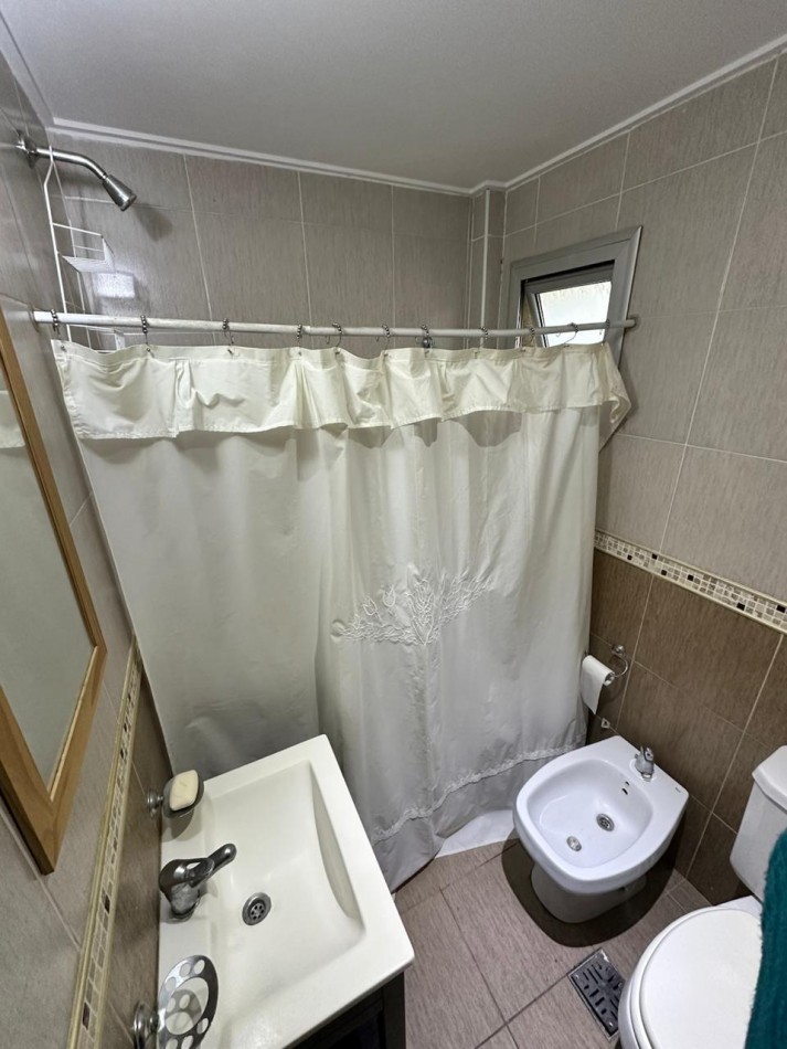 37 e/ 12 y 13 - monoambiente amueblado - con cochera - LA PLATA