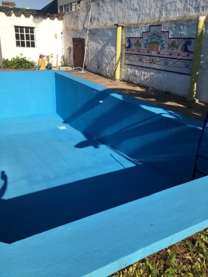 Av. 32 e/ 16 y 17 - 4 dormitorios - ALQUILER  