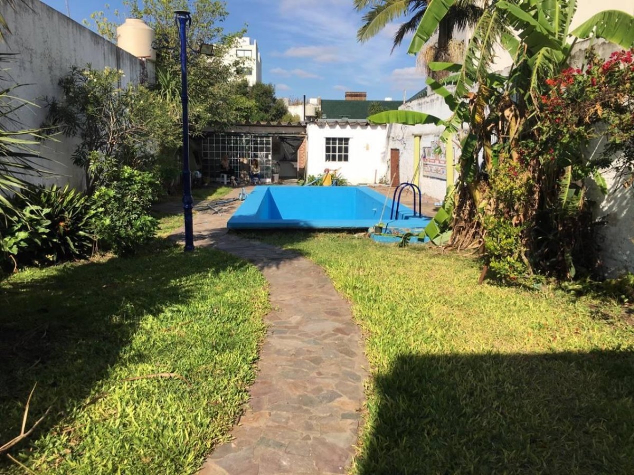 Av. 32 e/ 16 y 17 - 4 dormitorios - ALQUILER  