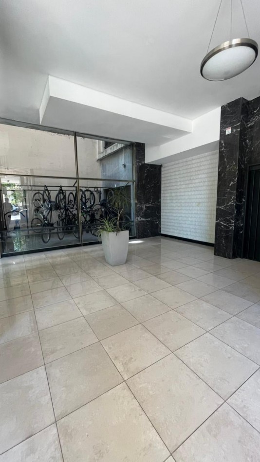 AV 51 ESQ 2 - MONOMABIENTE DIVISIBLE - MUY LUMINOSO