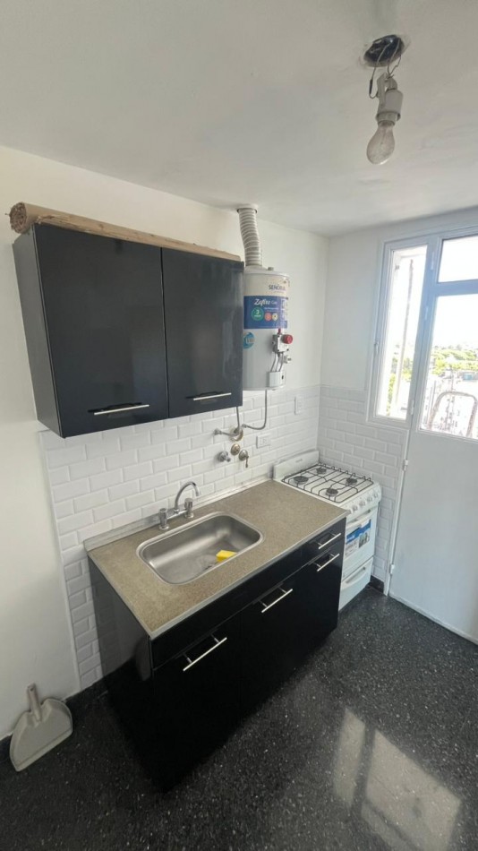 AV 51 ESQ 2 - MONOMABIENTE DIVISIBLE - MUY LUMINOSO