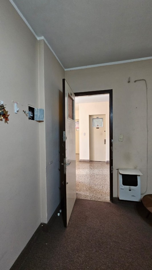 venta oficina galeria GeMINIX -48 E/ 7 Y 8 