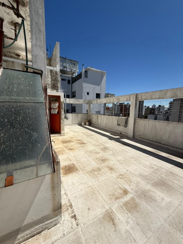 12 E/ 47 Y 48  - DEPARTAMENTO EN VENTA 1 DORM - MUY AMPLIO Y LUMINOSO