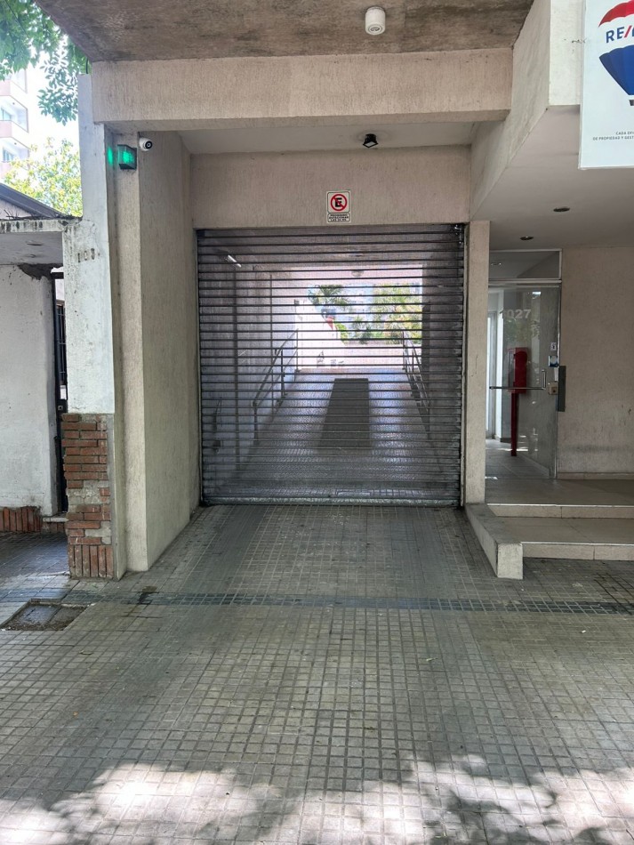 43 e/ 15 y 16 - venta cochera 
