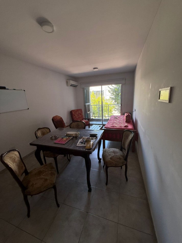 13 E/ 58 Y 59 - 1 DORM AMUBLADO - 2 DO PISO CON BALCON