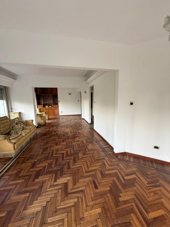 diagonal 80 y 47 - 2 dormitorios con balcon - 117 m2 totales