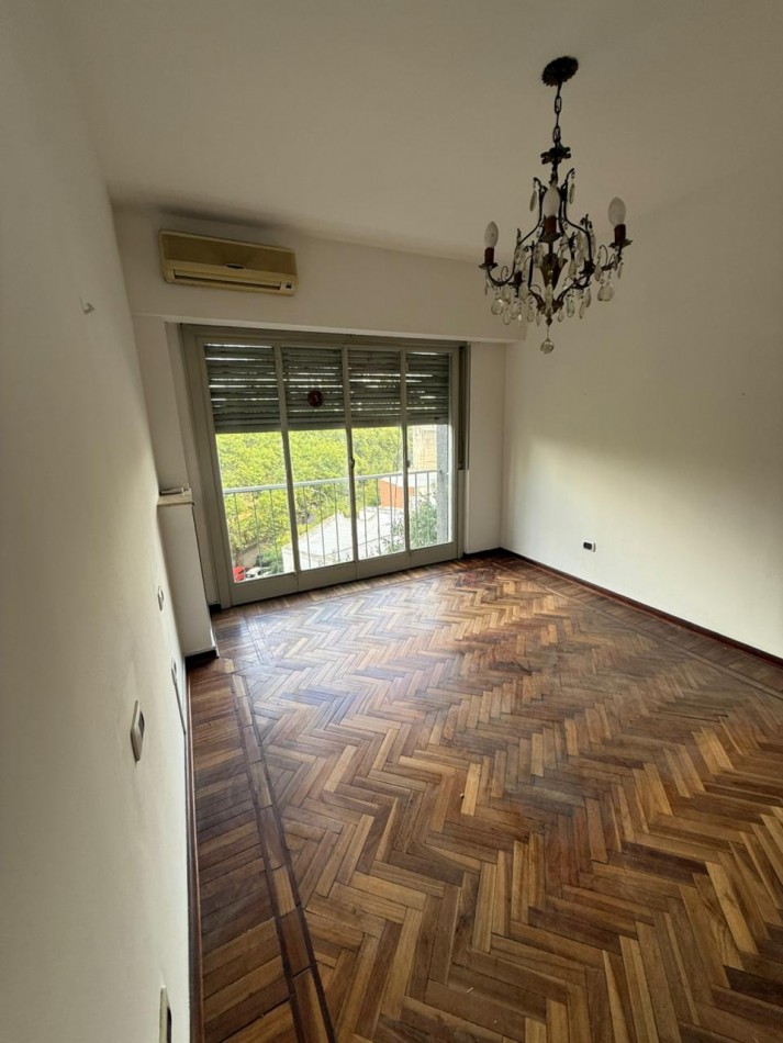 diagonal 80 y 47 - 2 dormitorios con balcon - 117 m2 totales