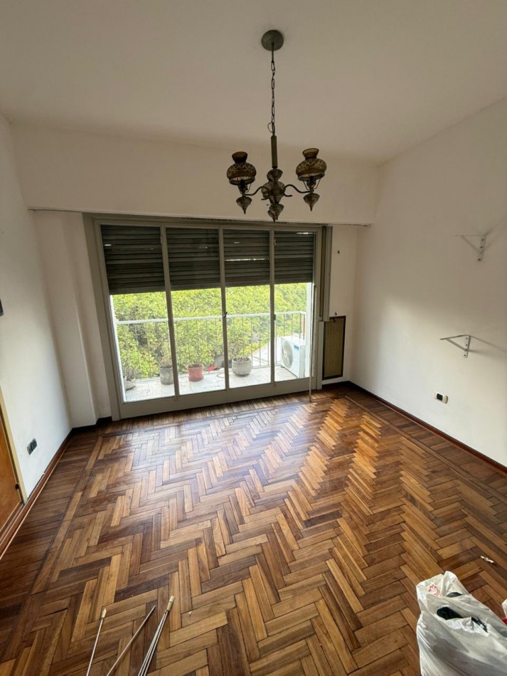 diagonal 80 y 47 - 2 dormitorios con balcon - 117 m2 totales