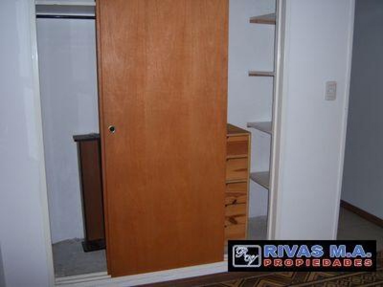 36/ 16 Y 17 - CASA EN ALQUILER DOS DORM ENTRADA DE AUTO