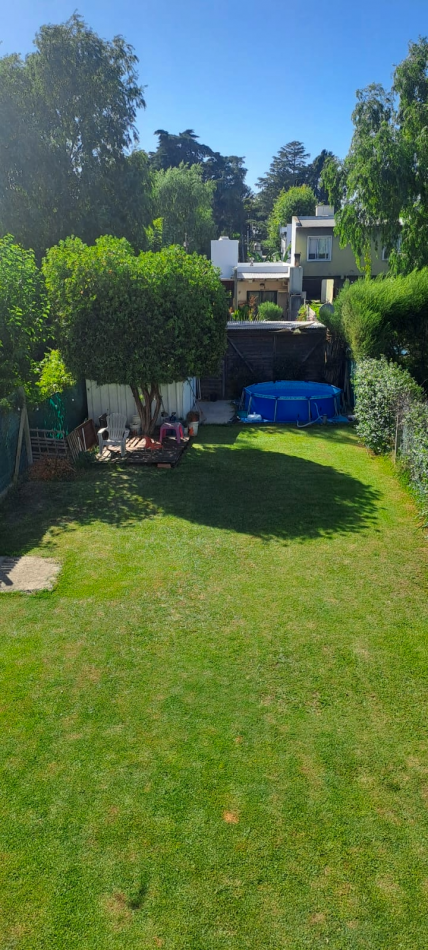 657 e/ 20 bis y 21 - casa 3 dorm - Parque Sicardi