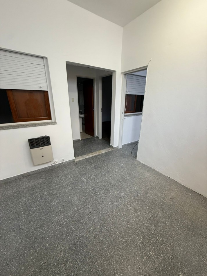 70 e/ 4 y 5 - ph dos dormitorios - sin expensas 