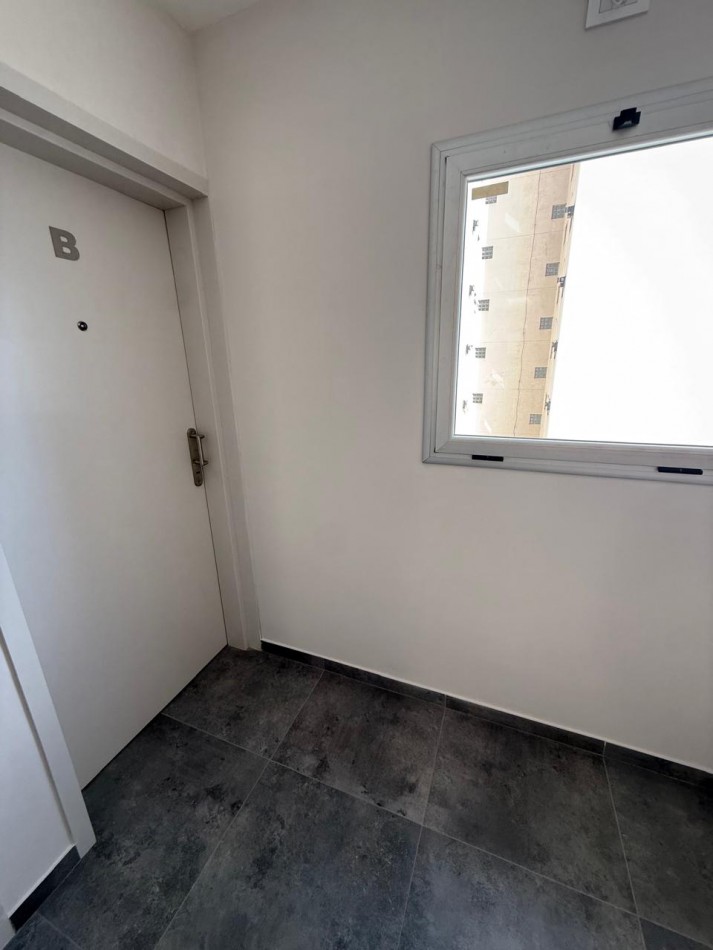 45 e/ 12 y 13 - Alquiler con balcon - muy luminoso - a estrenar 