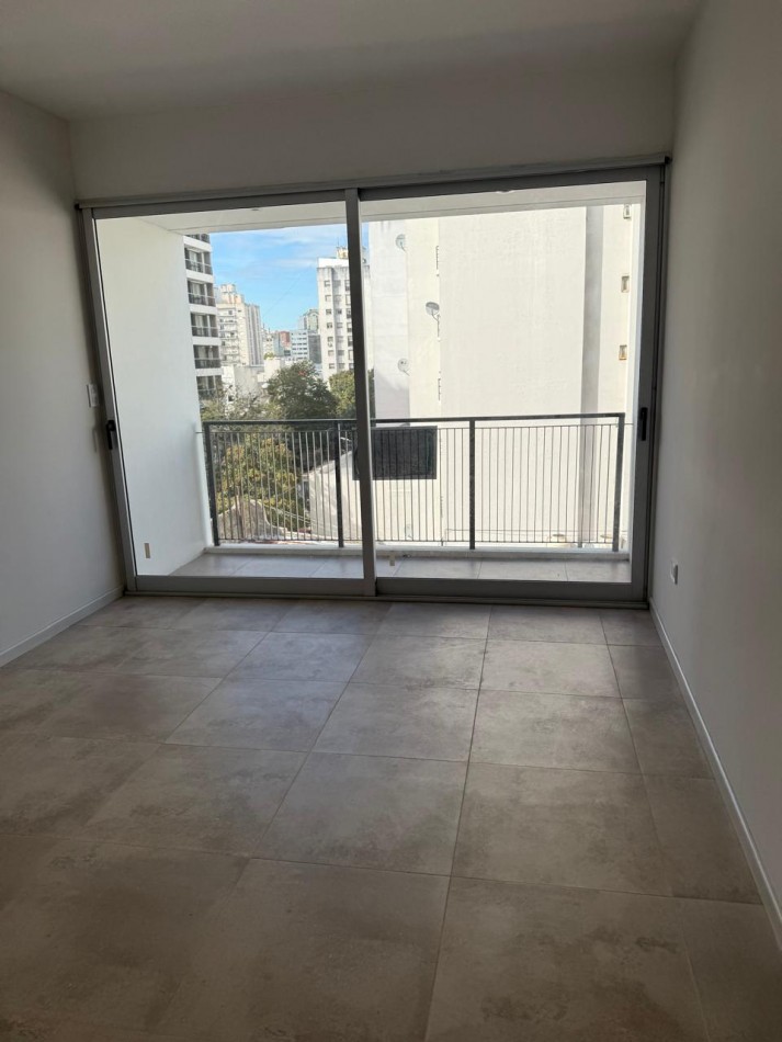 45 e/ 12 y 13 - Alquiler con balcon - muy luminoso - a estrenar 