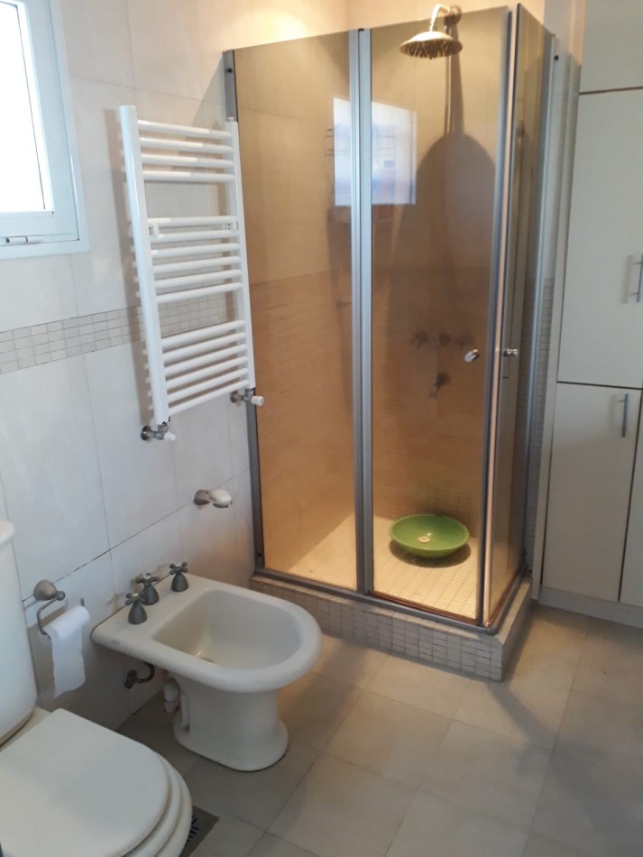 655 e/ 9 y 10 - parque sicardi - sobre esquina  1650 m2 - APTO BANCO