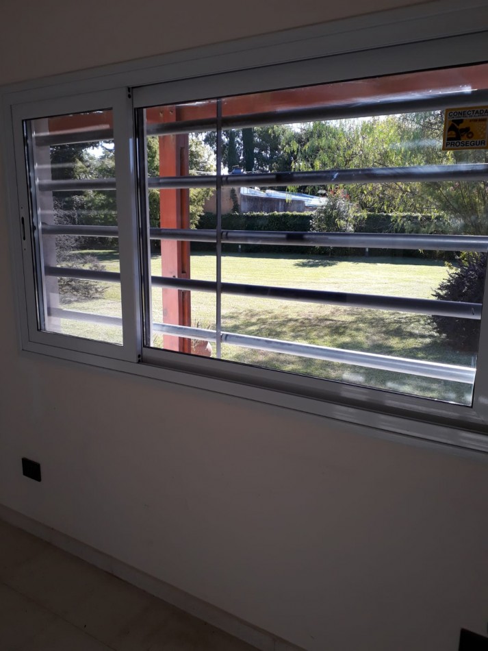 655 e/ 9 y 10 - parque sicardi - sobre esquina  1650 m2 - APTO BANCO