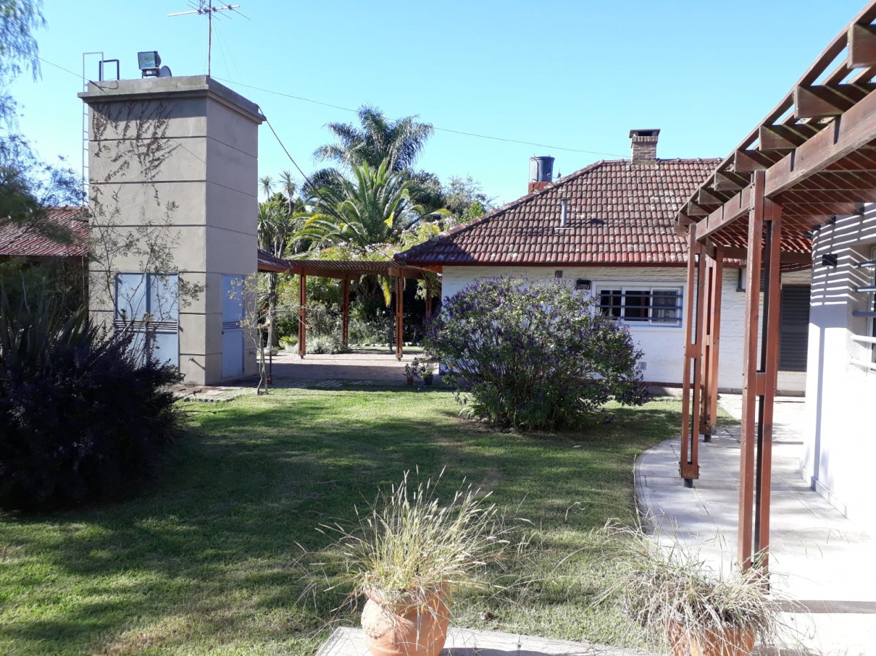 655 e/ 9 y 10 - parque sicardi - sobre esquina  1650 m2 - APTO BANCO