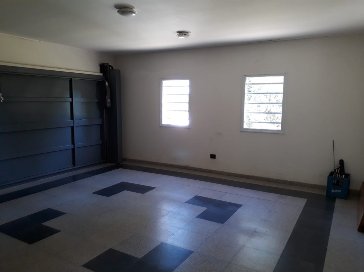 655 e/ 9 y 10 - parque sicardi - sobre esquina  1650 m2 - APTO BANCO