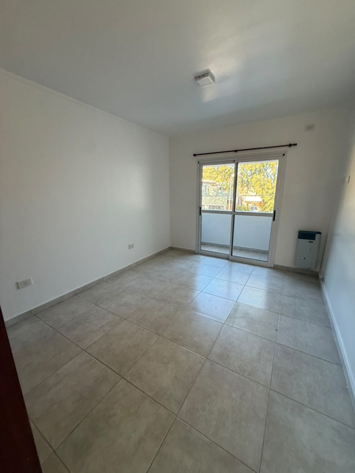 135 e/ 39 y 40 - duplex en venta con jardin - a estrenar