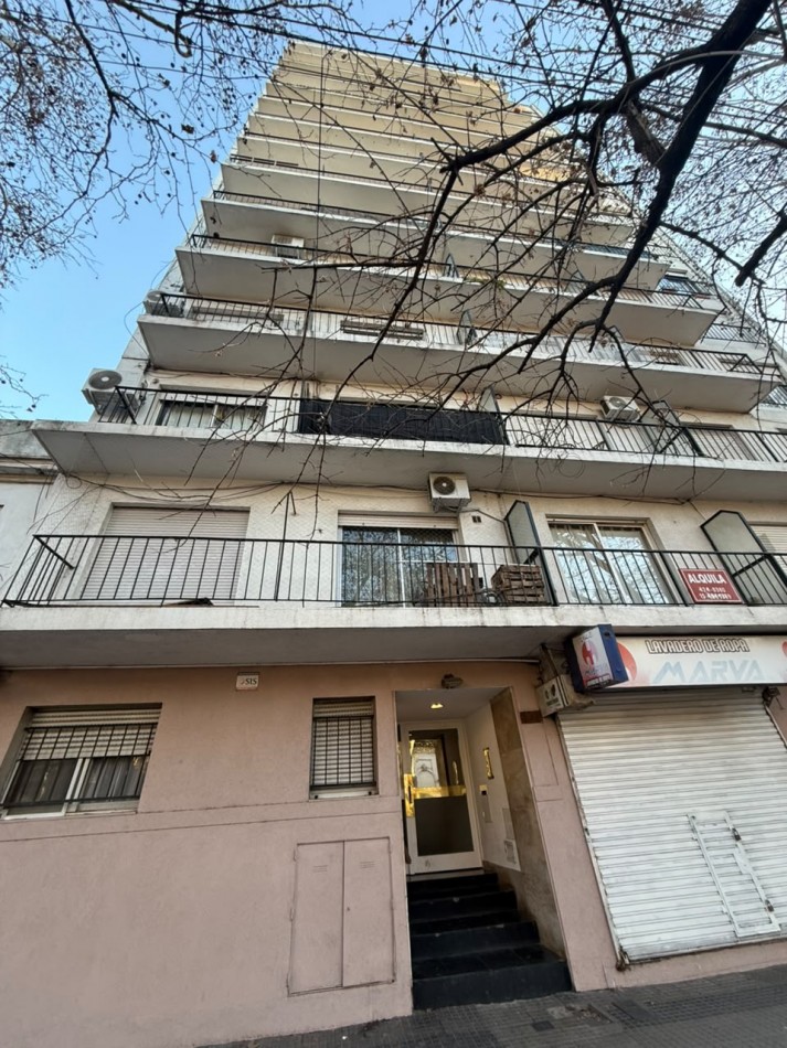 1 E/ 46 Y 47 - MONOAMBIENTE A RECICLAR - 4 TO PISO CONTRA FRENTE 