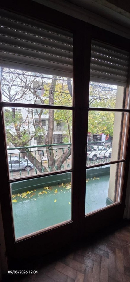 41 E/ 18 Y 19 - CASA EN ALQUILER EN PLANTA ALTA - 3 DORM BARRIO LA LOMA