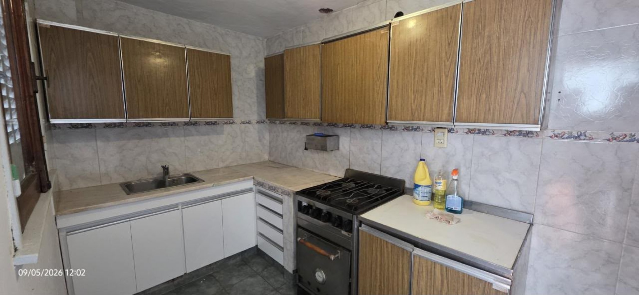 41 E/ 18 Y 19 - CASA EN ALQUILER EN PLANTA ALTA - 3 DORM BARRIO LA LOMA