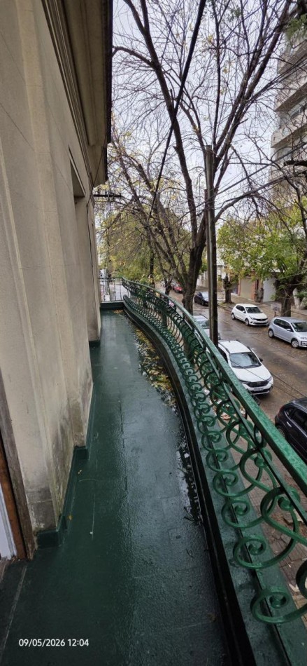 41 E/ 18 Y 19 - CASA EN ALQUILER EN PLANTA ALTA - 3 DORM BARRIO LA LOMA