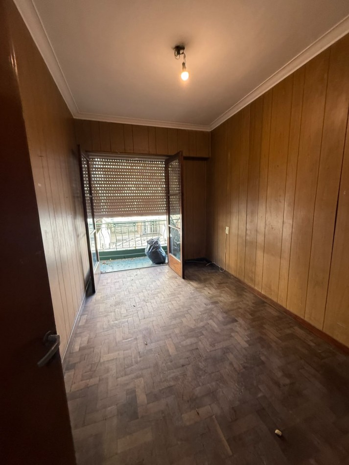 41 E/ 18 Y 19 - CASA EN ALQUILER EN PLANTA ALTA - 3 DORM BARRIO LA LOMA