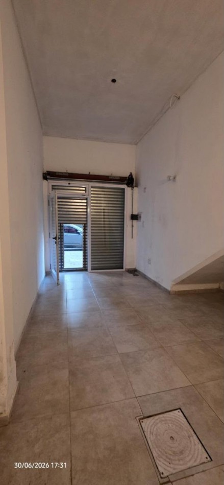 LOCAL COMERCIAL - 41 E/ 18 Y 19 - 