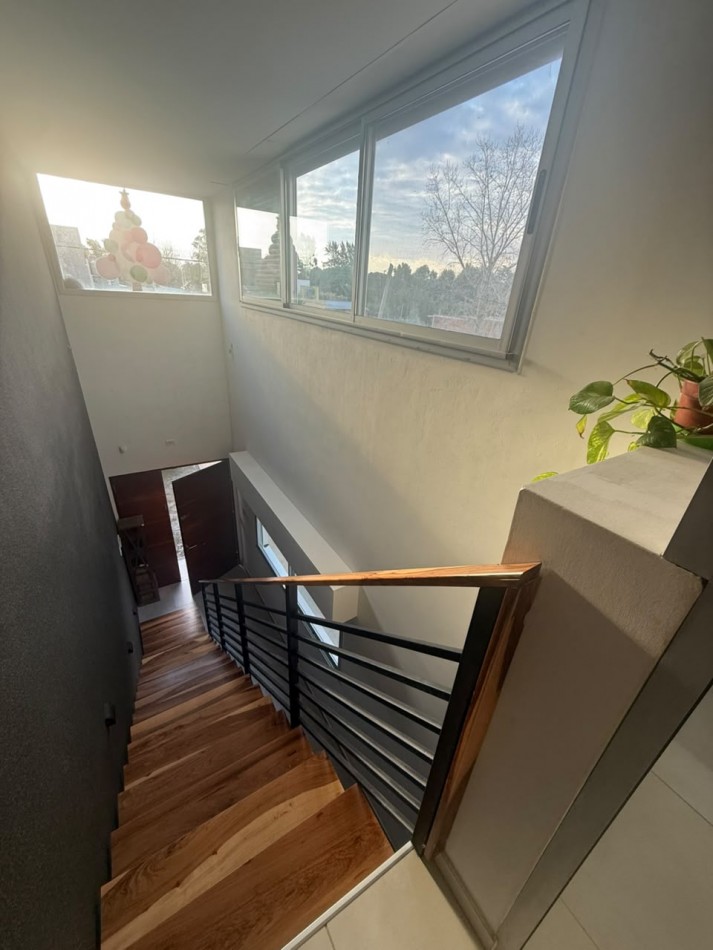 657 e/ 20 bis y 21 - casa 3 dorm - Parque Sicardi