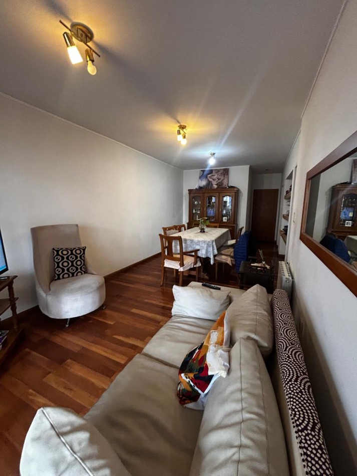 59 E/ 12 Y 13 - 2 DORMITORIOS - BALCON -COCHERA - CON MUEBLES