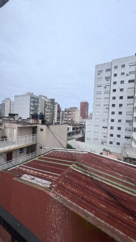 1 E/ 46 Y 47 - MONOAMBIENTE A RECICLAR - 4 TO PISO CONTRA FRENTE 