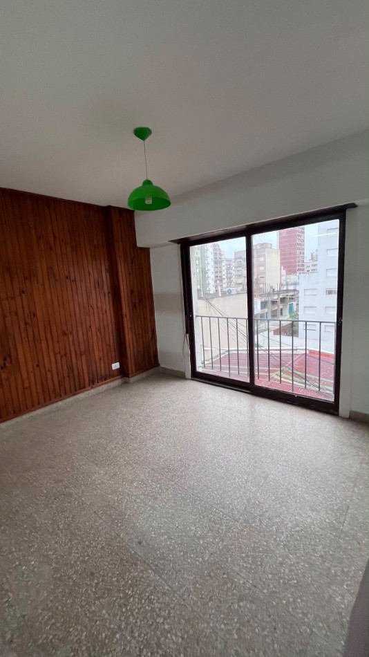 1 E/ 46 Y 47 - MONOAMBIENTE - 4 TO PISO CONTRA FRENTE