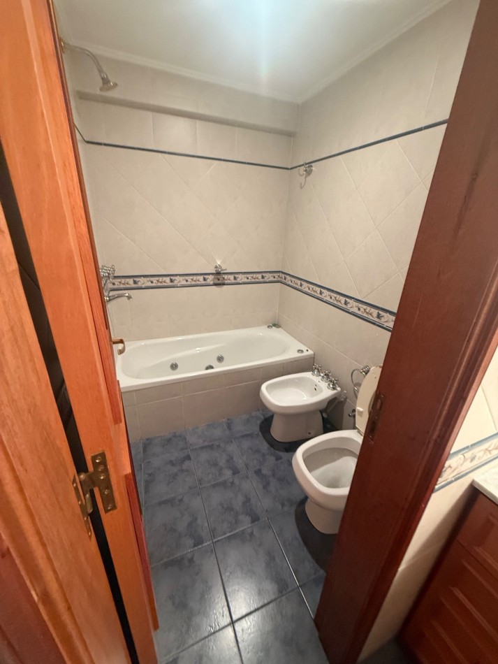 Alquier plaza Paso ( 13 y 44 ) - 3 Dorm con cochera 