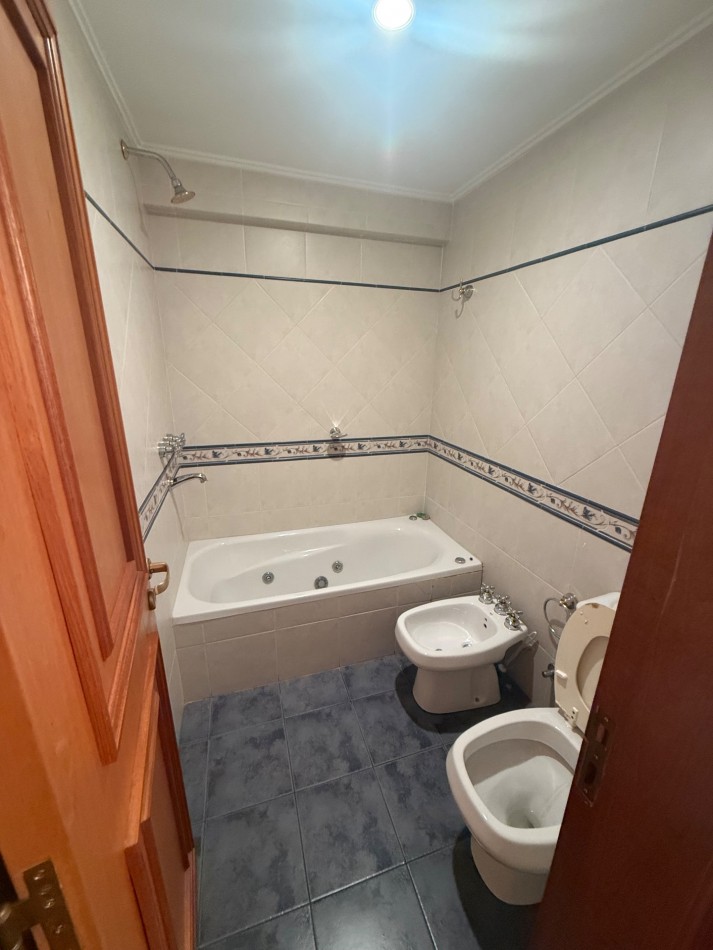 Alquier plaza Paso ( 13 y 44 ) - 3 Dorm con cochera 