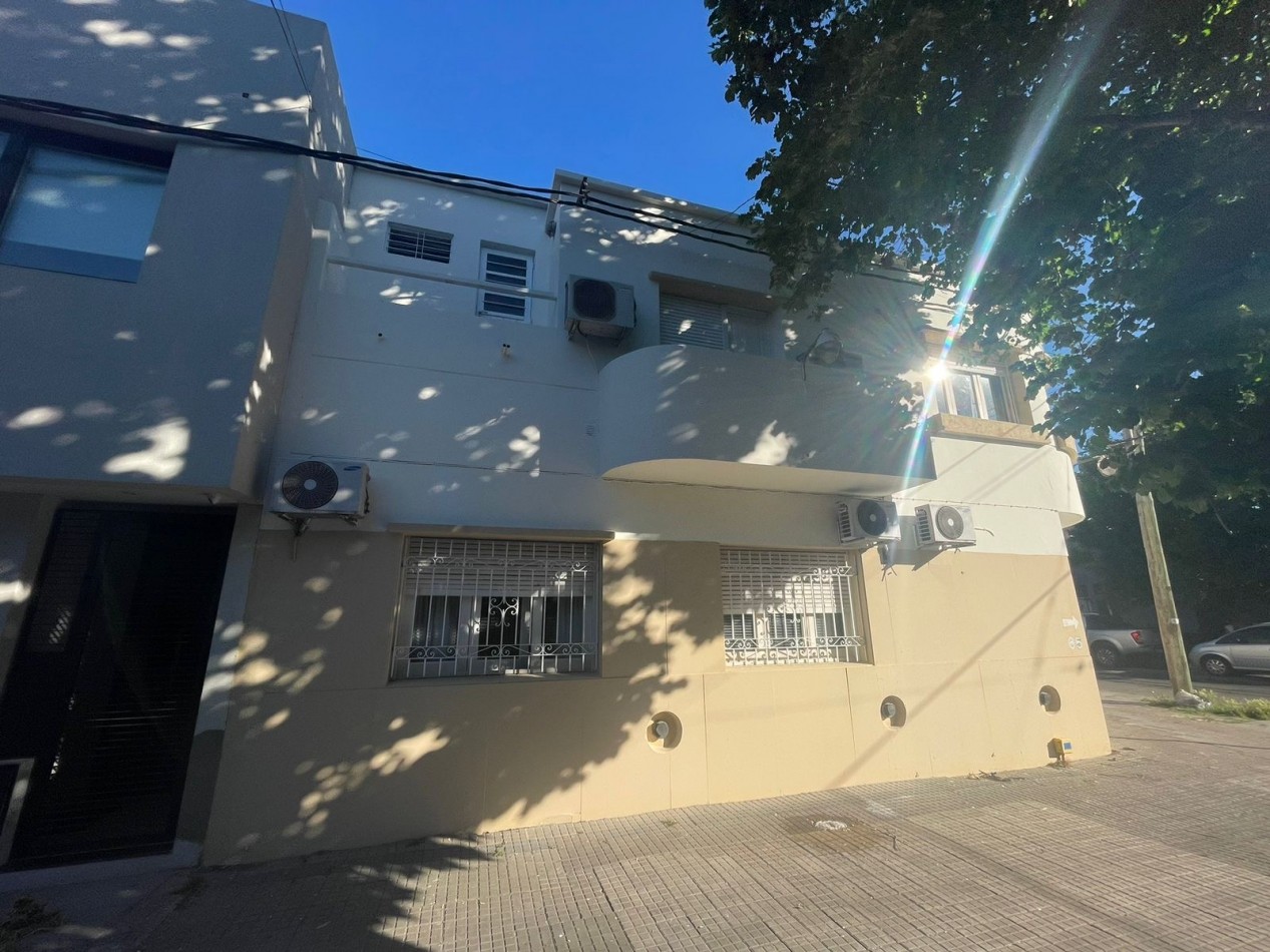 3 esq 65 - Venta casa / consultorio / empresas 