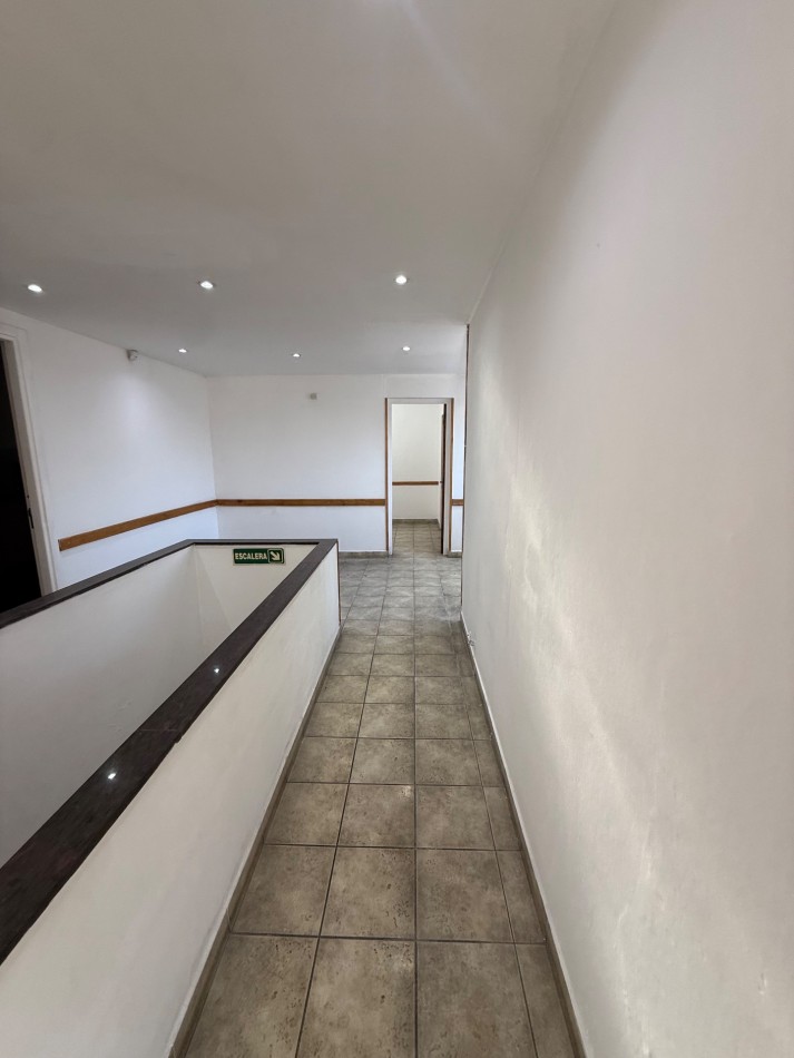 3 esq 65 - Venta casa / consultorio / empresas 