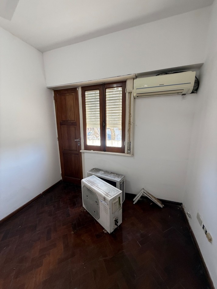 3 esq 65 - Venta casa / consultorio / empresas 