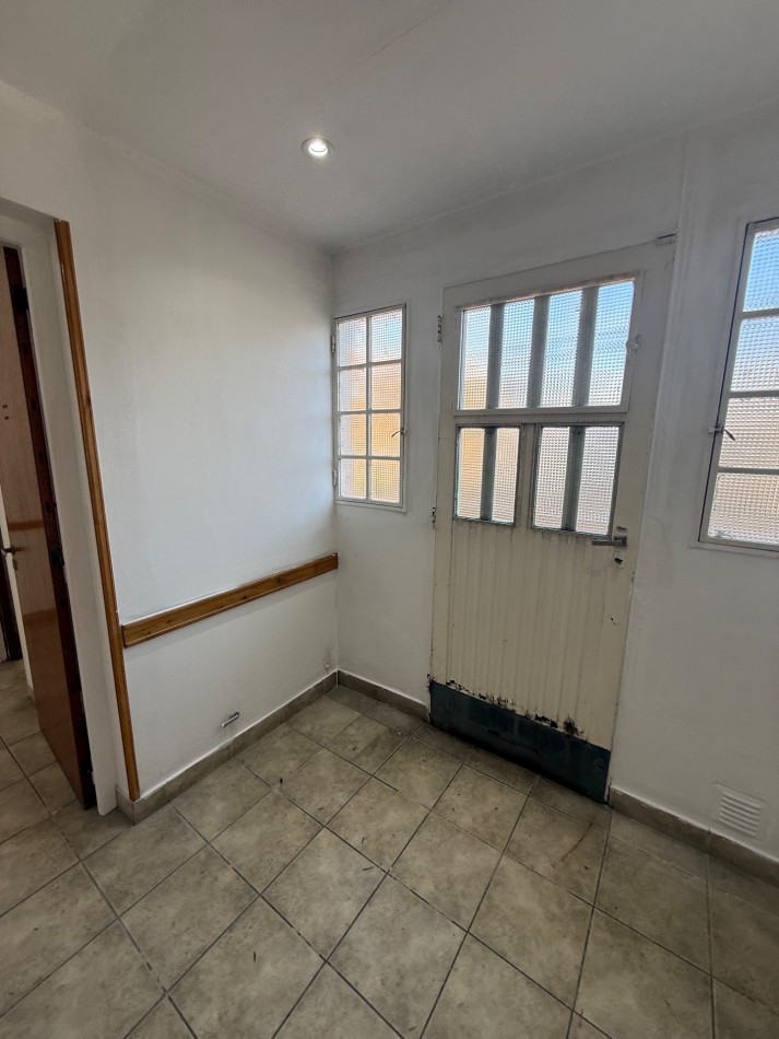 3 esq 65 - Venta casa / consultorio / empresas 