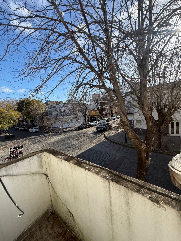 3 esq 65 - Venta casa / consultorio / empresas 