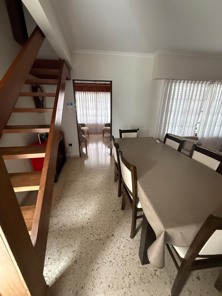 33 E/ 22 Y 23 - VEDEMOS HERMOSA CASA EN BARRIO LA LOMA - LOTE 9X28