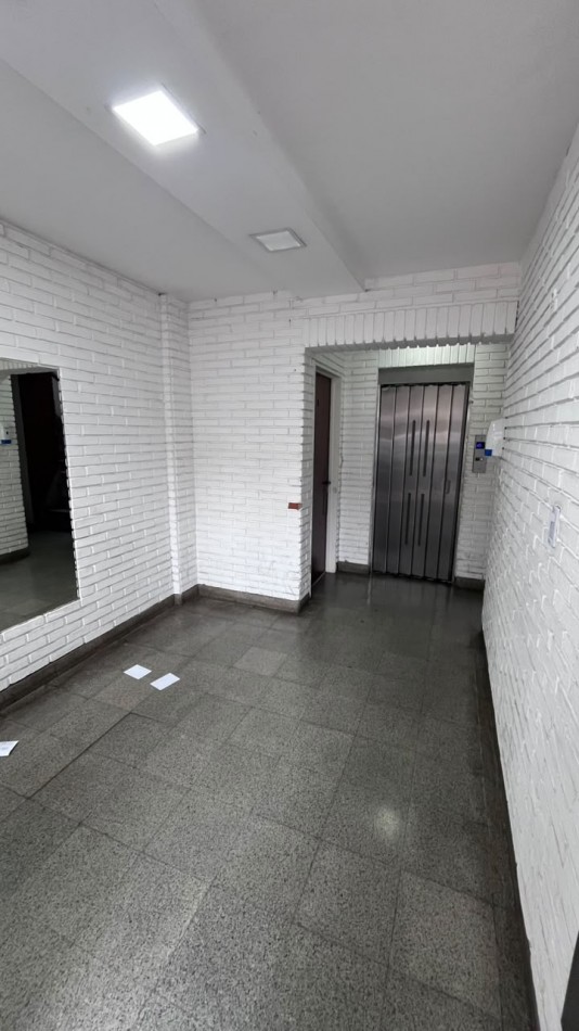 56 E/ 3 Y 4 - DEPTO AMUEBLADO - 7 MO PISO- LA PLATA