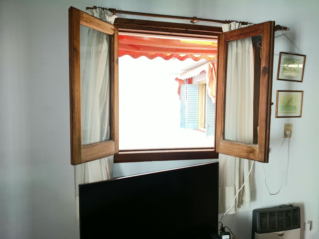 AV 60 E/ 10 Y 11 - CASA EN VENTA SOBRE AVENIDA LOTE 10 X 60