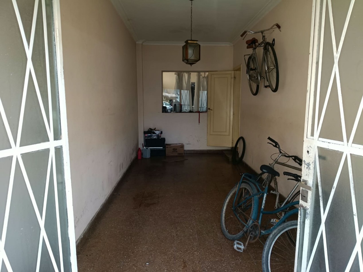 AV 60 E/ 10 Y 11 - CASA EN VENTA SOBRE AVENIDA LOTE 10 X 60
