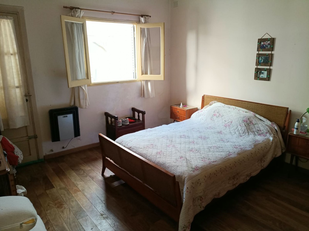 AV 60 E/ 10 Y 11 - CASA EN VENTA SOBRE AVENIDA LOTE 10 X 60