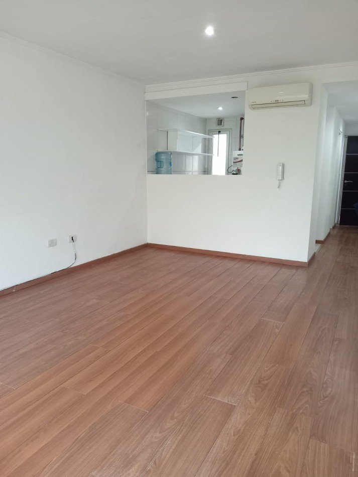 58 E 17 Y 18 - MONOAMBIENTE EN ALQUILER