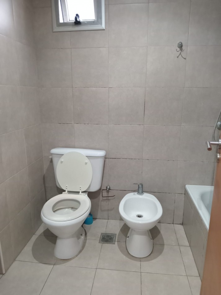 58 E 17 Y 18 - MONOAMBIENTE EN ALQUILER